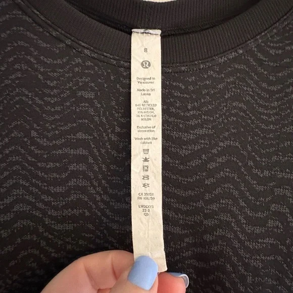 lululemon athletica black workout tee - Picture 2 of 3